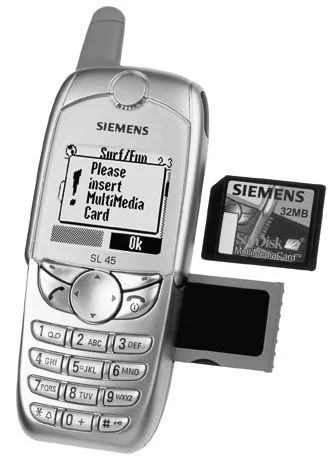 leoha - @mariner0s 
Siemens SL45. Pierwszy telefon z obsługa mp3