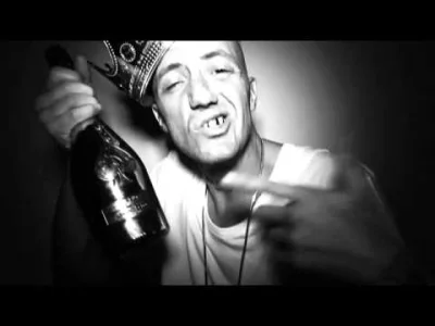 dracul - DIS IZ WHY I'M HOT (Sidewalks and Skeletons remix)
#witchhouse #dieantwoord...