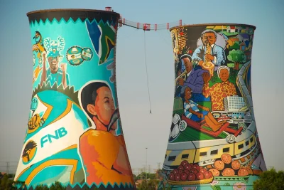 babisuk - Orlando Towers, RPA

Bo kiedyś elektrownia - http://en.wikipedia.org/wiki/O...