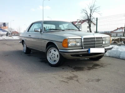 mercmaniak - Mój ulubiony kolor w W123 "signal rot". Mam w sedanie taką, ale nadaje s...