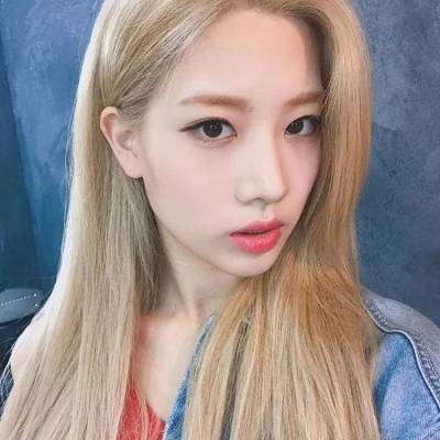 Bager - #kimlip #loona #koreanka