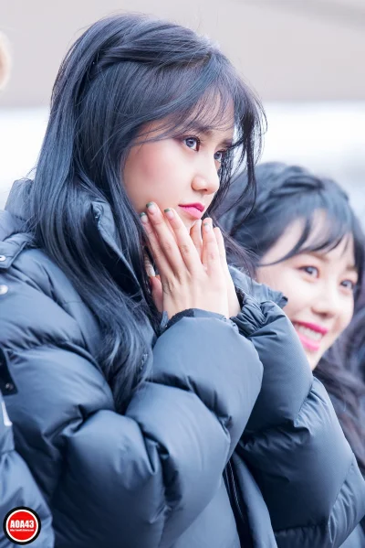 spardo - #hyejeong #aoa #koreanka
Niebieskie oczy
Pełne rozkoszy
Nad nimi grzywecz...