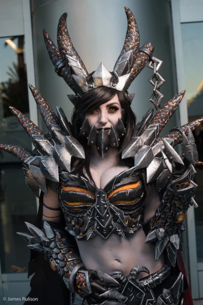 LOLGZcom - Jessica Nigri #cosplay #blizzcon