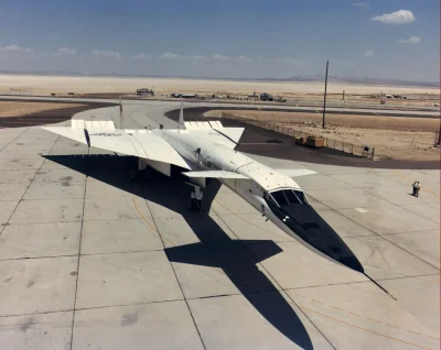 d.....4 - Wpis będzie trochę długi :)

North American XB-70 Valkyrie

Według wiki...