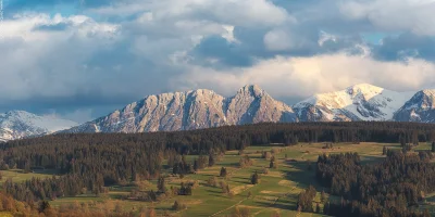 HulajDuszaToLipa - Wiosenny Giewont podczas złotej godziny

135mm 1/250 sec f/8 ISO...