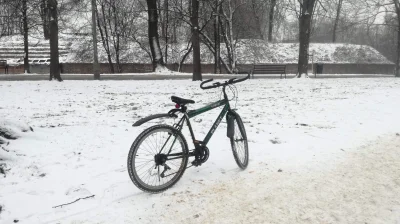 CrazyxDriver - @widmo82 tu mój bolid na każdą porę roku. Zdjęcie z przed roku inaczej...