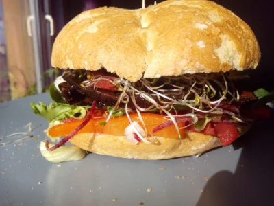 zagorzanin - mushroom burger zjedzony
#weganizm #gotujzwykopem