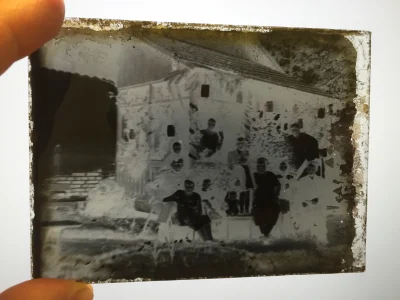 Tboom - Zdjęcia na szkle znalezione w ciemnym kącie na babcinym strychu 2-3 lata temu...