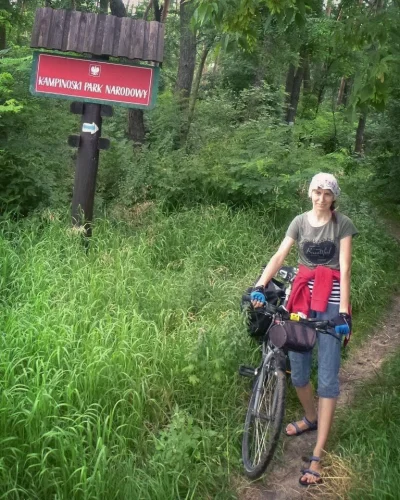 lavinka - @mayek: Chudzina, BMI 16. Skóra i kości, biust zerowy. Pod biustem 80, w bi...