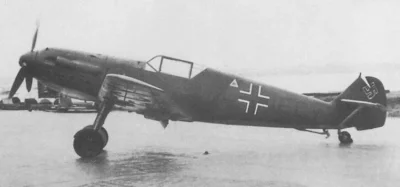 s.....j - Messerschmitt Bf 109 w wersji T, przystosowany do pełnienia służby na lotni...