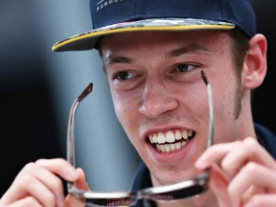 R.....8 - #f1 #kvyat
Nawet nie wiecie jak bardzo chciałbym znowu zobaczyć Kwiata w R...