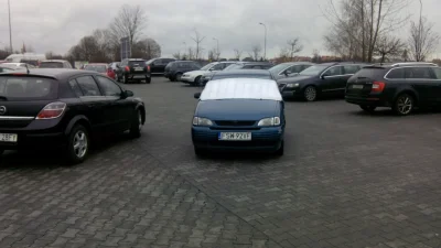 LubieDlugoSpac - Parking przy Tesco w Swiebodzinie xD Ktos ladnie #!$%@? xD #heheszki...