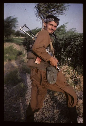 JanuszTypowyMolibdenowy - Radosław Sikorski, Afganistan lata 80te