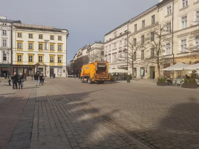 Jormungand - Karetę wam zamówiłem na rynek :d
#krakowskiewykopparty