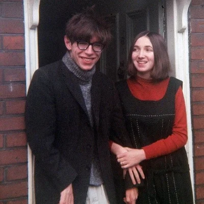 Lizus_Chytrus - > Steven Hawking z żoną, 1964r.

#starezdjecia #ciekawostki