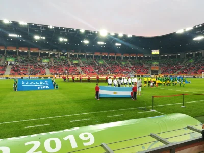 Mirek_przodowy - Pozdrawiam z meczu Mistrzostw Świata U20. Argentyna gra z RPA.

#mec...