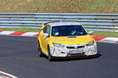 Karolekqqqq - Nowa Honda Civic Type R – zaczyna się walka między Japonią a Niemcami
...