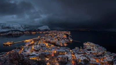 Wilier - Pierwsze opady śniegu w #alesund #norwegia 
#earthporn 
zdjęcie z galerii ...