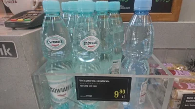 tytanos - > Tymczasem na Okęciu woda już po 9.90 zł... Żeby kupić hamburgera pewnie t...