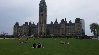 jozwa-maryn - Kolega wysłał mi obrazek sprzed parlamentu kanadyjskiego w Ottawie z te...