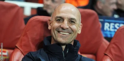 Pustulka - > chyba nie chce Wenger wygrać

@charlesRN: *Steve Bould ( ͡° ͜ʖ ͡°)