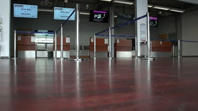 walter-pinkman - @niemamnaimiepszemek: Lotnisko w Radomiu wygląda jak by było już po ...