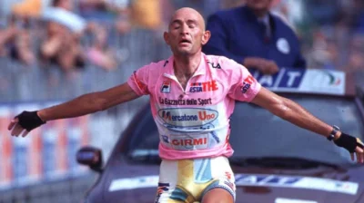 M.....m - Marco Pantani, nie wiem ile miał wtedy lat, ale na pewno mniej jak 34.