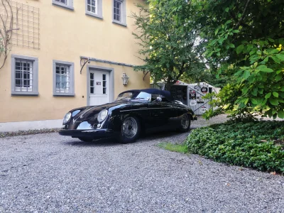 D.....k - Tak, to jest miłość od pierwszego wejrzenia. Cudne auto (ʘ‿ʘ)

Porsche 356 ...