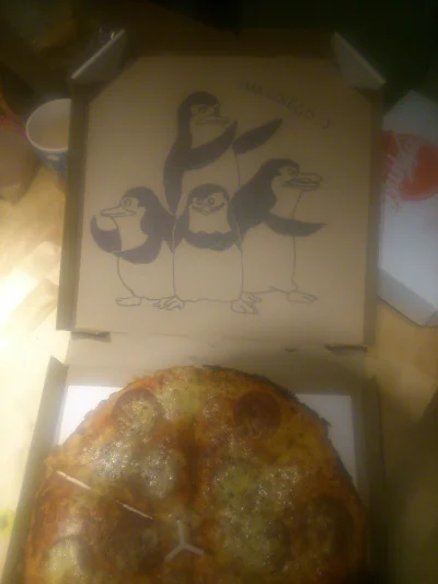 pparker884 - Mireczki, chciałem przetestować mojego dostawcę #pizza, więc poprosiłem ...