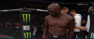 kulturystyka-online - O #!$%@?, Michael Jordan w UFC :o 
#mma #ufc