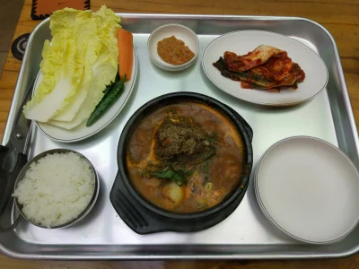 kotbehemoth - Haejang-guk, Seul, cena ok 22 zł

Znana pod nazwą 'zupa na kaca'. Ja, z...