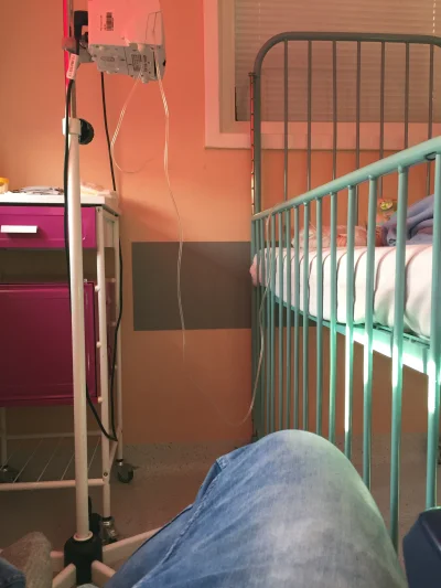 Firo - Mirki siedzę z synkiem w szpitalu. Zapalenie płuc. Podobno tydzień leczenia pr...