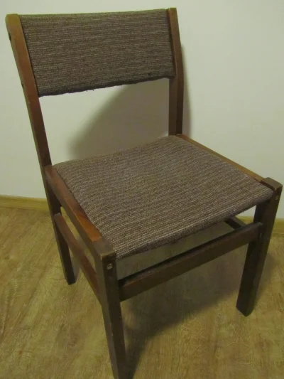 japer - Wy też kładziecie ciuchy na krzesło, gdy idziecie spać?
#kiciochpyta
