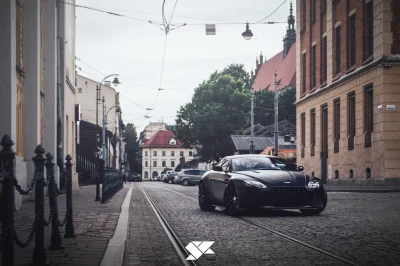 S___K - Aston Martin V8 Vantage z bodykitem Maxton Design na Krakowskim Kazimierzu.
...
