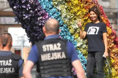 Barnabeu - Edytka wróciła pod tęczę pożegnać się. Za chwile będzie wysyp celebrytów p...