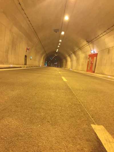 f.....s - Budowa tunelu pod Martwą Wisłą zakończona. Obecnie trwają ostatnie odbiory....