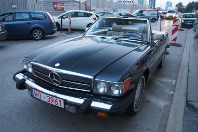 superduck - Mercedes Benz 560 SL R107 (1986–1989)
5,6l V8 231KM

Amerykański config, ...