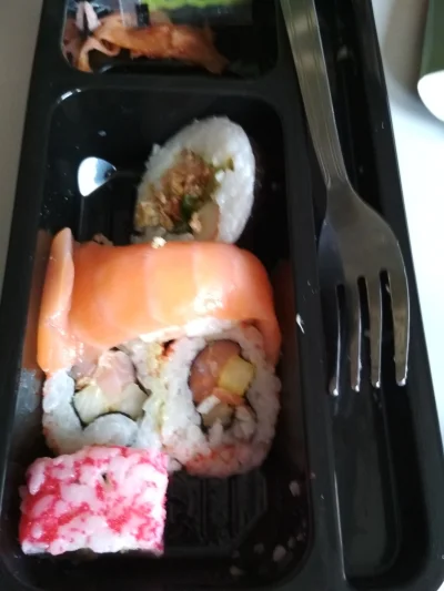 sajaa123 - Czy cos mi za to grozi?
#sushi #widelec