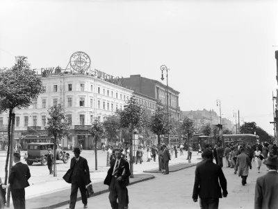 N.....h - Aleje Jerozolimskie
#fotohistoria #warszawa #lata30 wołam tez #piwowarstwo