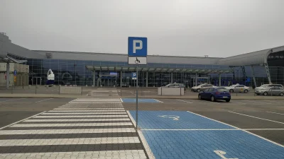 bols83 - #poznan ławica gdzie są flagi ,na lotnisku w innych krajach są wielkie maszt...