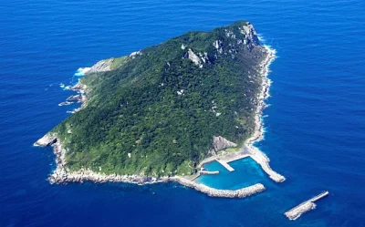 ama-japan - Święta Wyspa Okinoshima