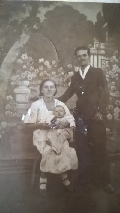 p.....9 - Oto moi dziadkowie (babcia była z zawodu włókniarką, a dziadek alkoholikiem...