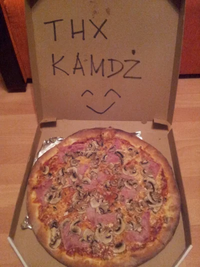 gorzka - Hahaha 
Wszyscy mają pizzę, mam i JA xD
#cebuladeals #pizza #buldupyzatagi...