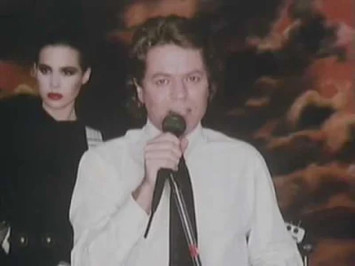 Kalafiores - Robert Palmer - Addicted To Love

Chciałbym kiedyś tak wymiatać na gitar...