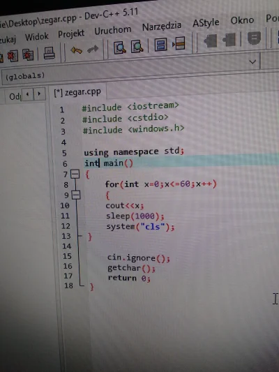 TypowyDaltonista - Mirki od #programowanie w #cpp mam problem, próbuje napisać zegar ...