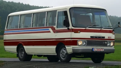 AE86 - 22 lipca Mazda zaprezentowała Parkway Rotary 26 - jest to chyba jedyny autobus...