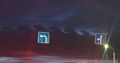 ntdc - Niestabilność Kelvina-Helmholtza w chmurach nad rosyjskim miastem Magnitogorsk...