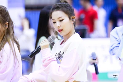 K.....o - #seulgi #redvelvet 
#koreanka