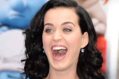 katyperry92 - @vaxx: KORYTARZA!!!!!!!