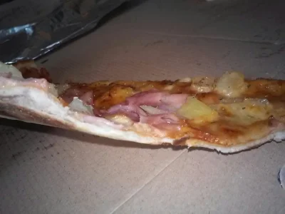 oggy - Tak wygląda prawilne ciasto, a nie jakieś grube niczym twoja stara. #pizza #pr...